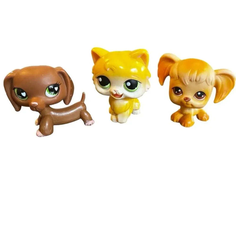 Littlest Pet Shop 11 Assorted Pets With Several Accessories Collector